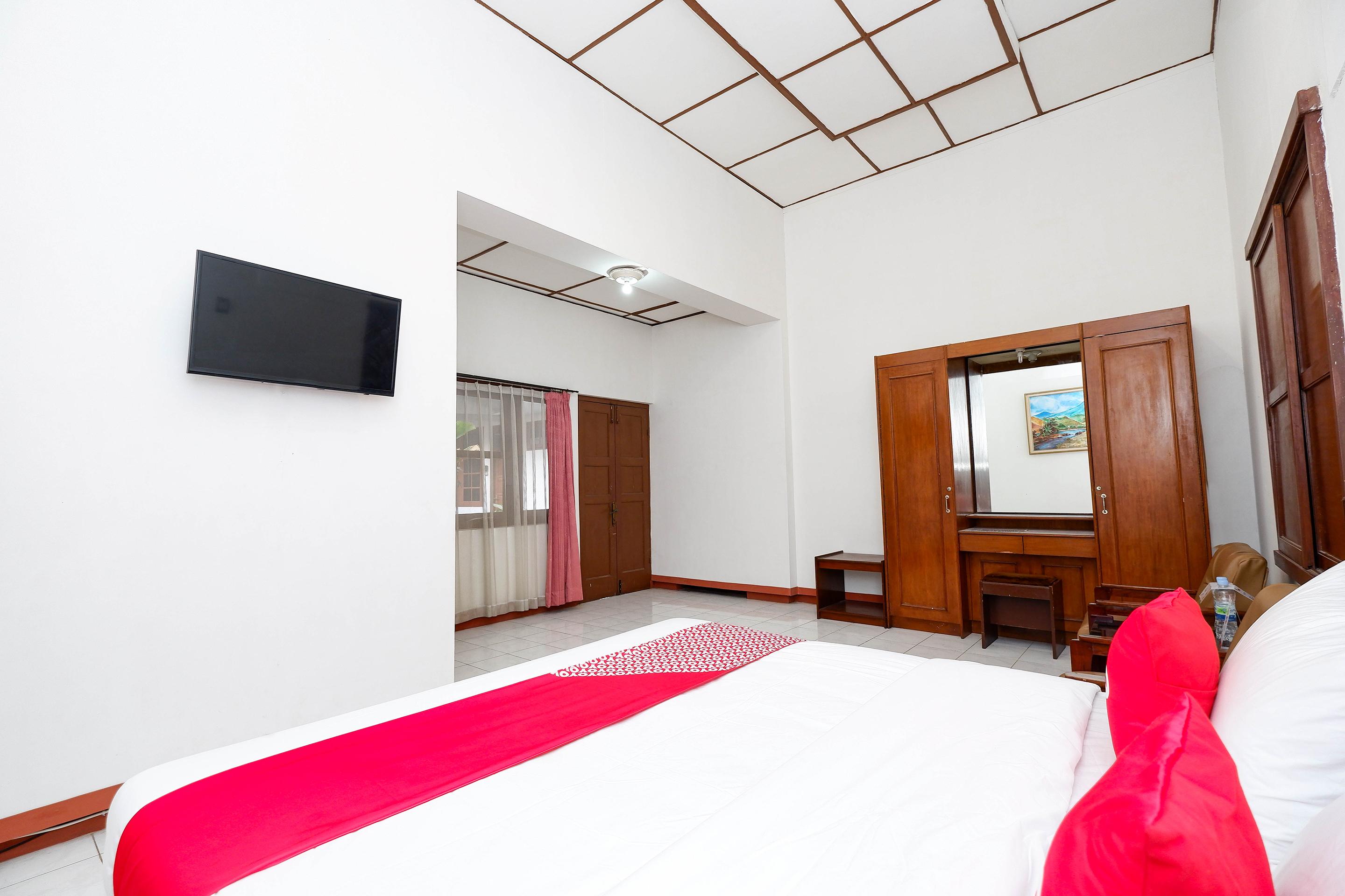 Super Oyo Capital O 1644 Hotel Griya Kencana Surakarta  Екстер'єр фото