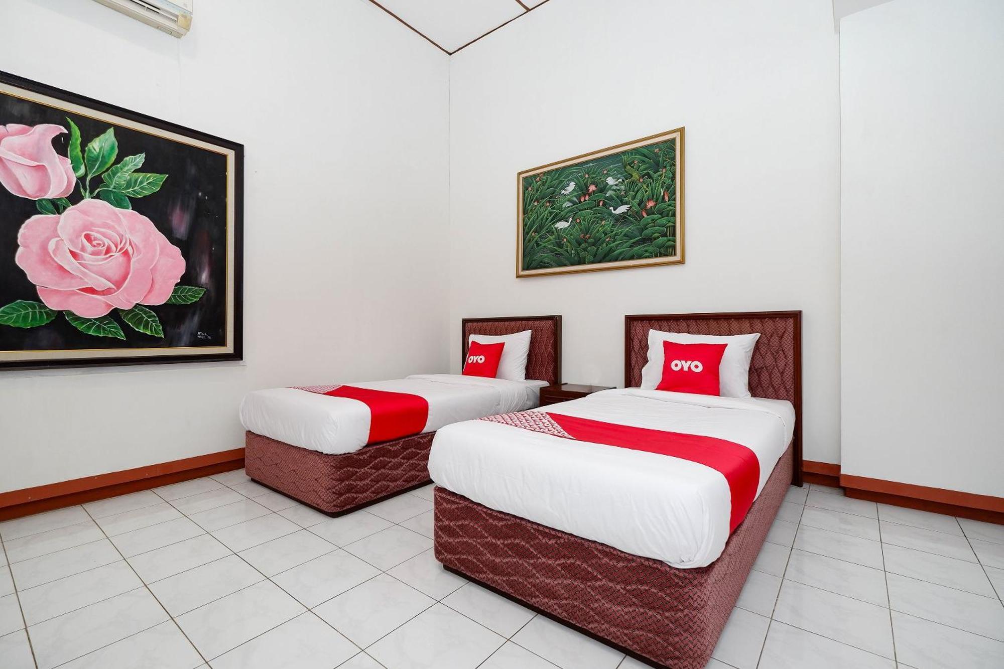 Super Oyo Capital O 1644 Hotel Griya Kencana Surakarta  Екстер'єр фото