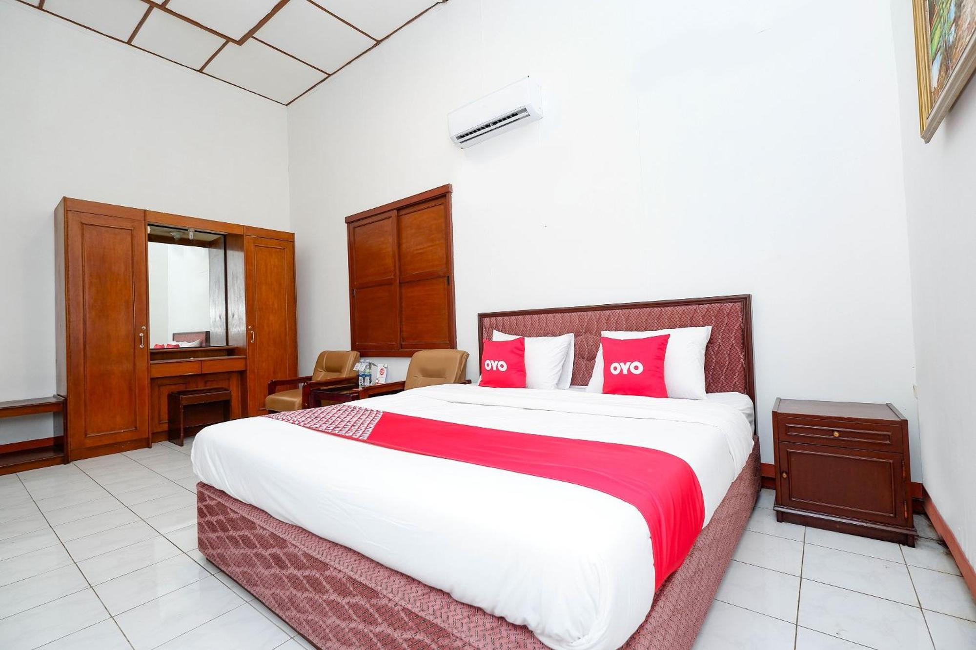 Super Oyo Capital O 1644 Hotel Griya Kencana Surakarta  Екстер'єр фото