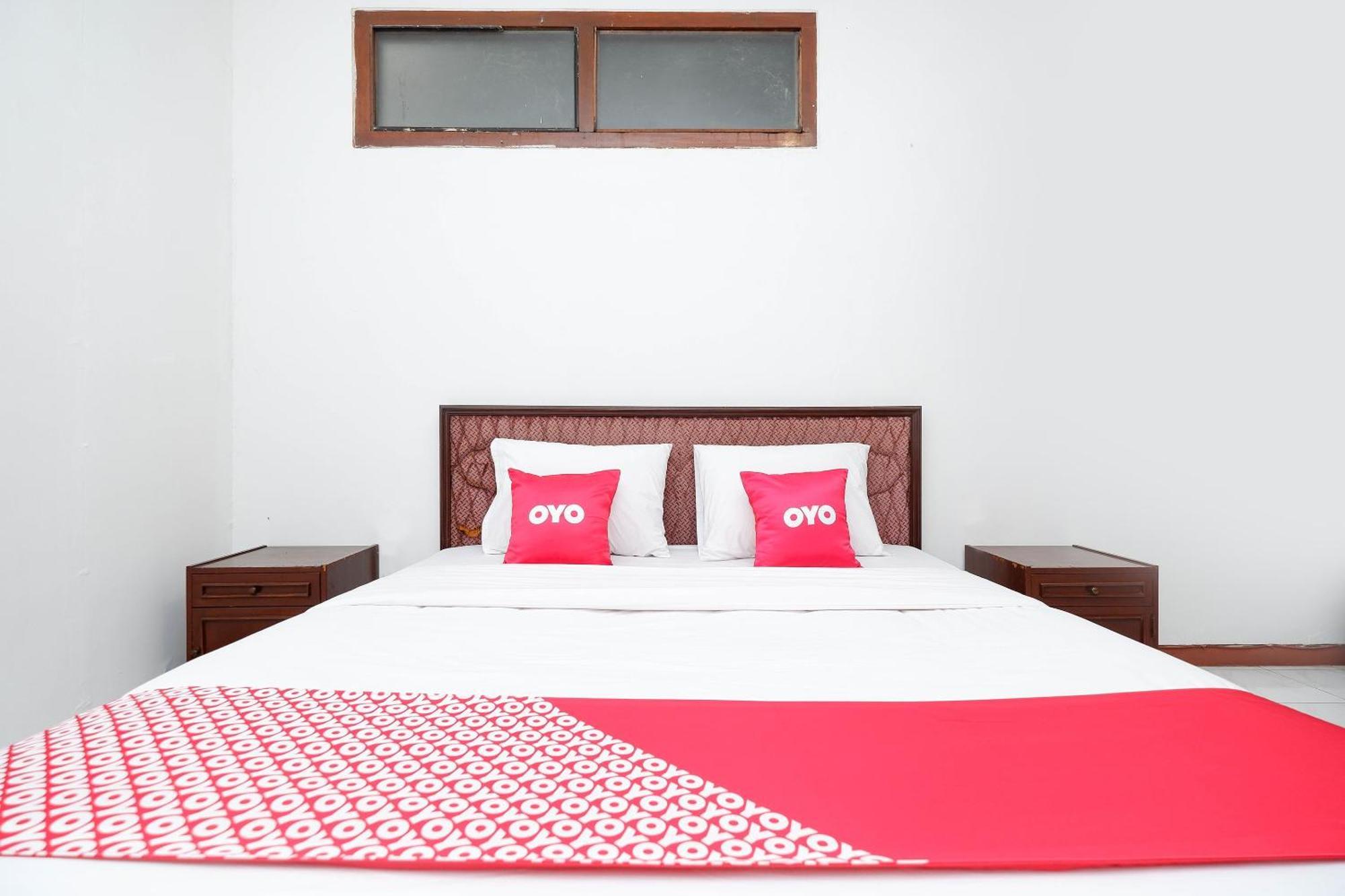 Super Oyo Capital O 1644 Hotel Griya Kencana Surakarta  Екстер'єр фото